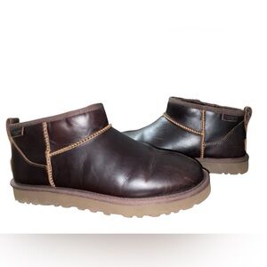 UGG Classic Ultra Mini LTHR Regen
*Never Worn*
